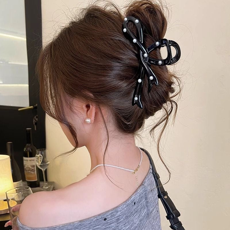 サテン素材 大きめ バンスクリップ 高見え 上品 新作 ギャザーデザイン レディース ヘアアクセサリー