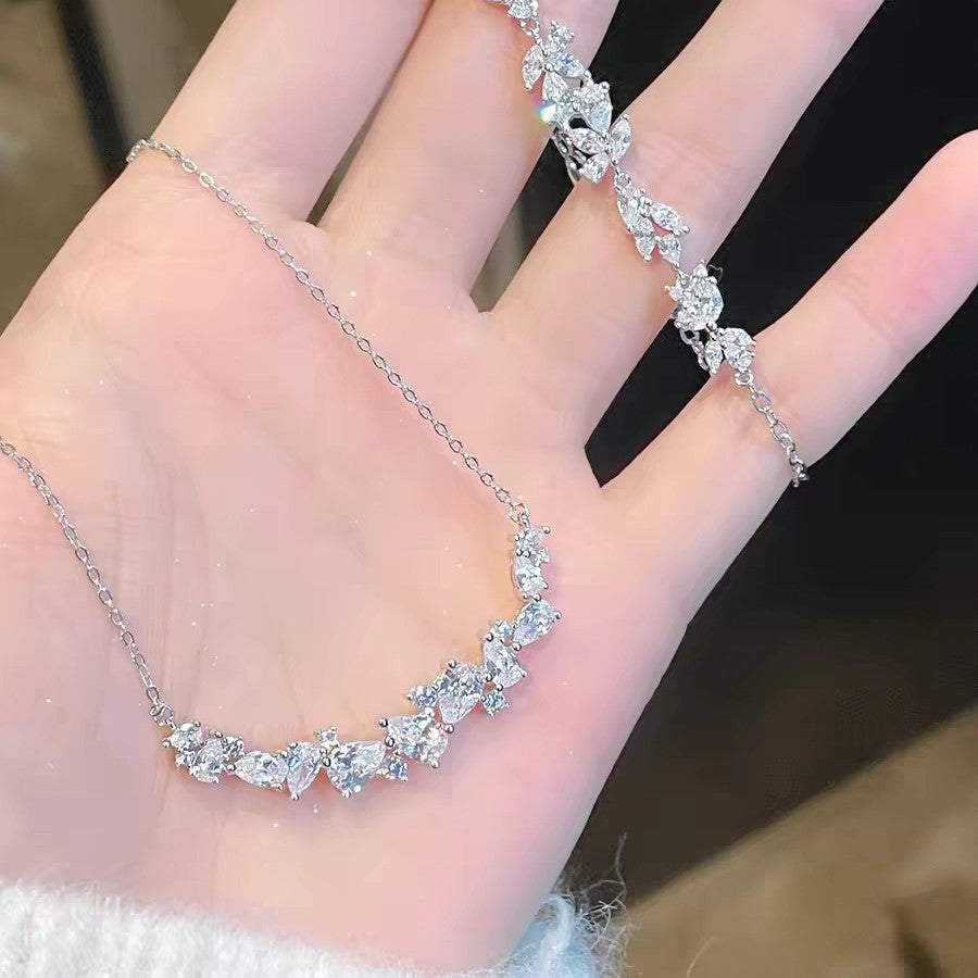 藤の花ネックレス レディース 上品 シンプル キュービックジルコニア 鎖骨チェーン